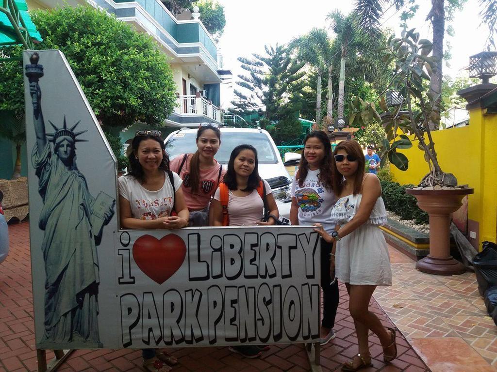 Liberty Park Pension Puerto Princesa Eksteriør bilde