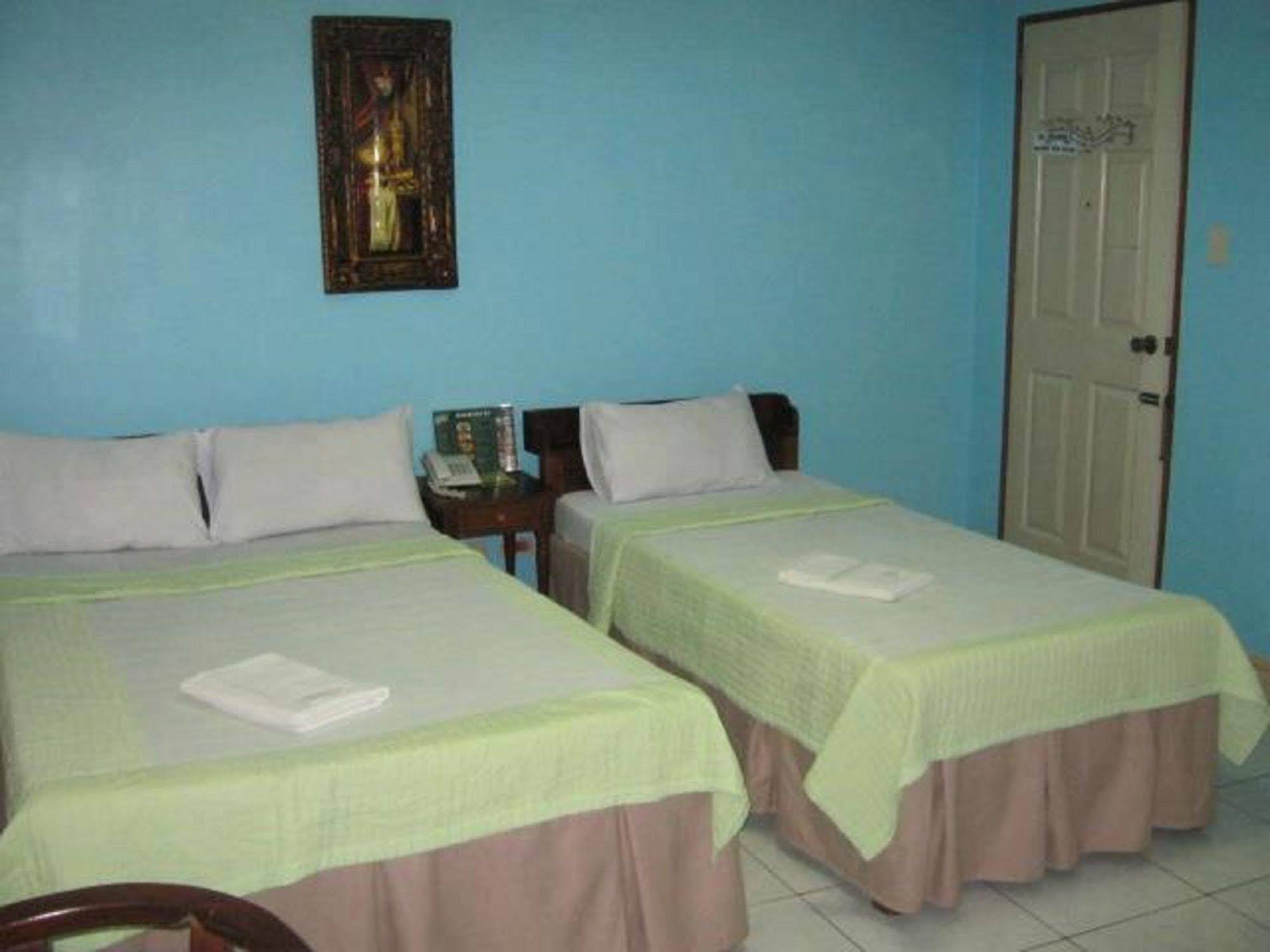 Liberty Park Pension Puerto Princesa Eksteriør bilde